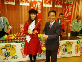 『ミスりんご』小松有沙さんと